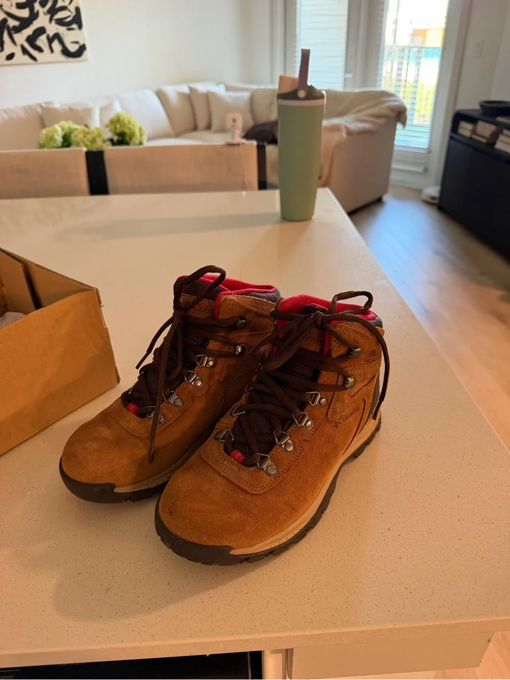 Columbia Woman’s Brown Suede Hiking Boots